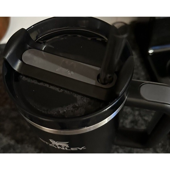 Stanley Black Travel Mug with Handle - Picture 4 of 12